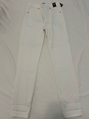 Abercrombie & Fitch White Skinny Jeans